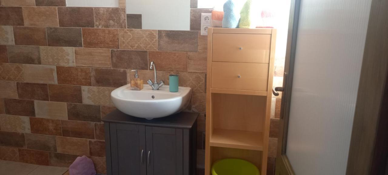 Ket Puli Vendeghaz Apartment เบเกซซาบา ภายนอก รูปภาพ